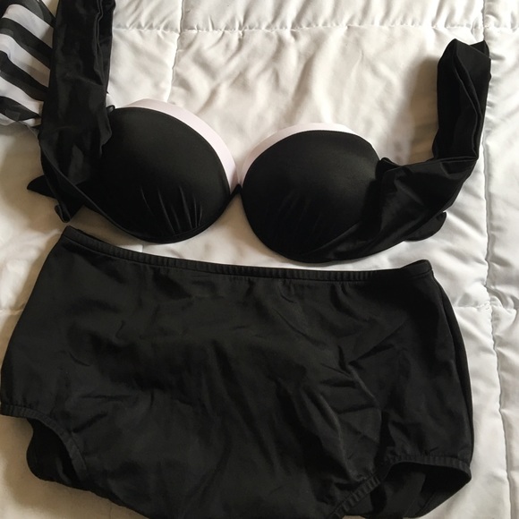 Brand new 2 pc bathing suit w/cover up