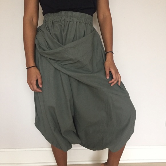 Alibaba skirt pants