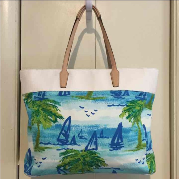 Sold on Ⓜ️ - Picture 2 of 4