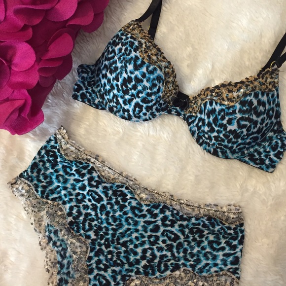 Bra and underwear set