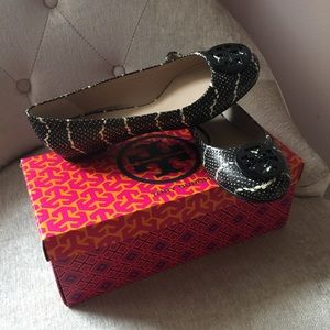 Brand new Tory burch reva flats with box