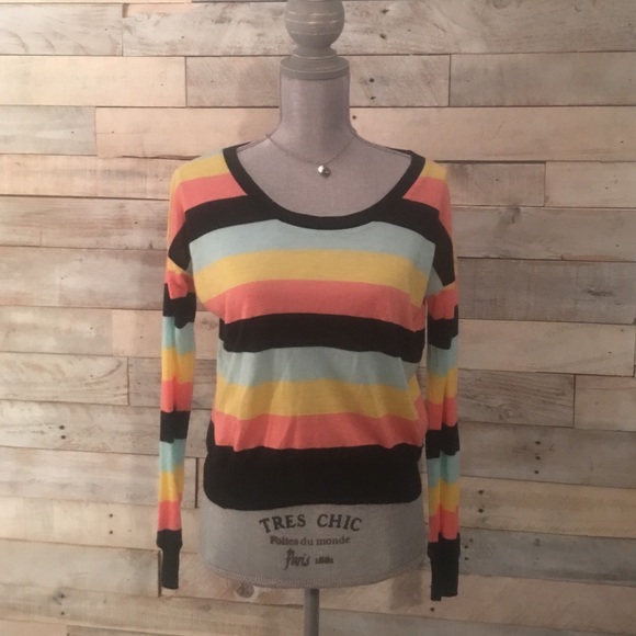 Charlotte Russe Tops - Multi color long sleeve crop