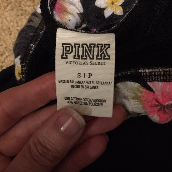 💞 TRADED to Cierra VS PINK Floral BF Sweats 💞 - Picture 4 of 4