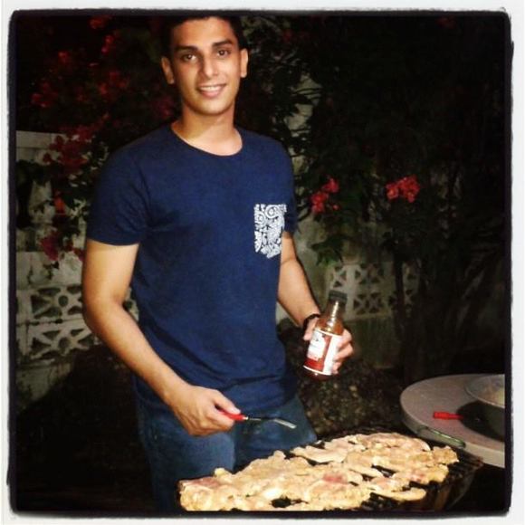 Meet your Posher, Rafael - Picture 1 of 1