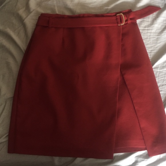 White House Black Market skirt