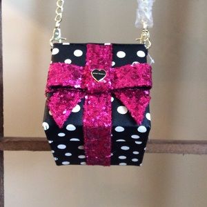 NWT Betsey Johnson Gift Box Purse