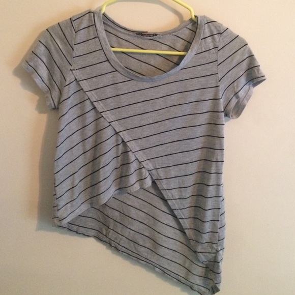 Asymmetrical Cut Grey and Black Stripe Tee - Picture 4 of 4