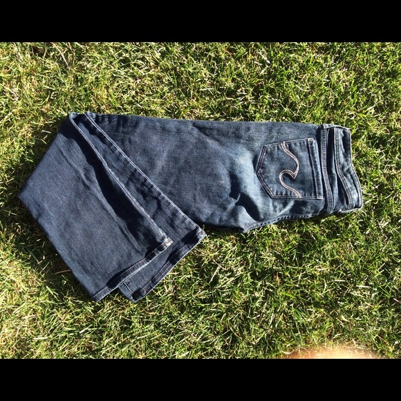 Brand new Refuge jeans