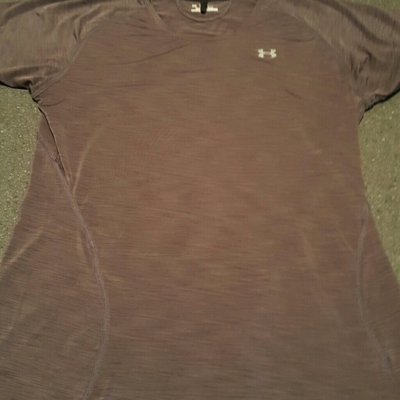 Women's under armour heat gear top