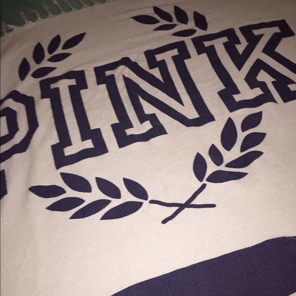 👑 VS PINK BLANKET ✨