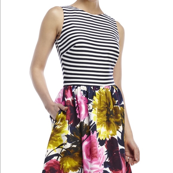 Just Taylor Dress - Picture 2 of 3