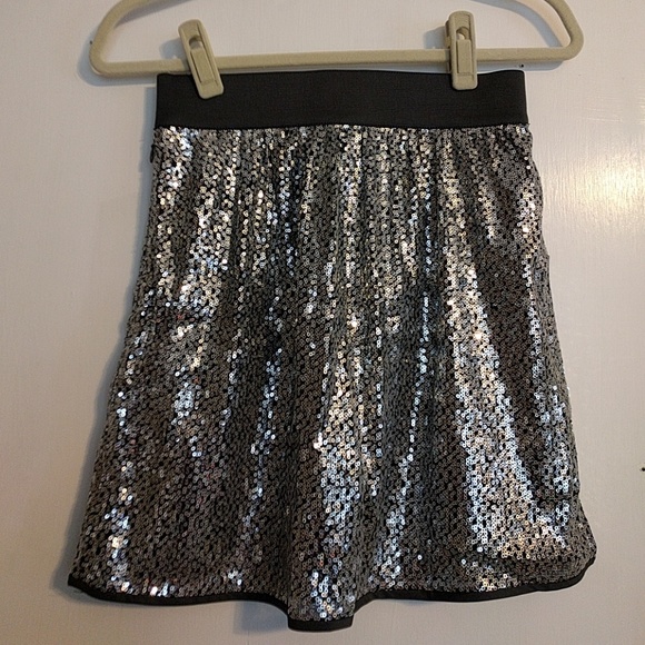 Sequin Mini Skirt - Picture 2 of 4
