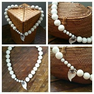 White Stone Beaded w/ Howlite Pendant Necklace White Stone Beaded w/ Howlite Pendant Necklace