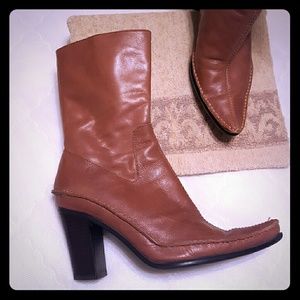 Nine West leather boots (light brown, size 6)