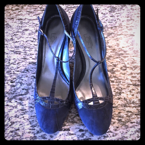 Ann Taylor suede/leather heels