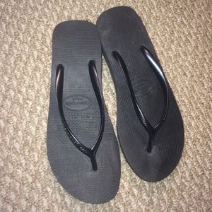 Black havaianas