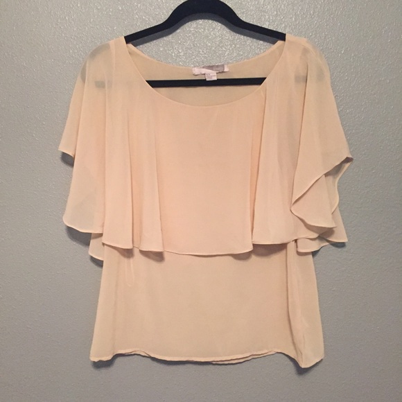 Forever 21 cream peasant top size medium