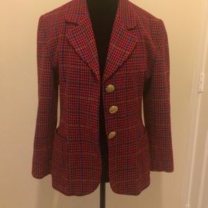 Plaid blazer with gold detailed buttons