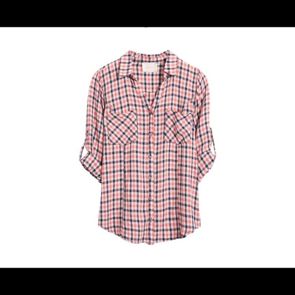 NWT Skies are Blue Fidalgo Button Front Top.