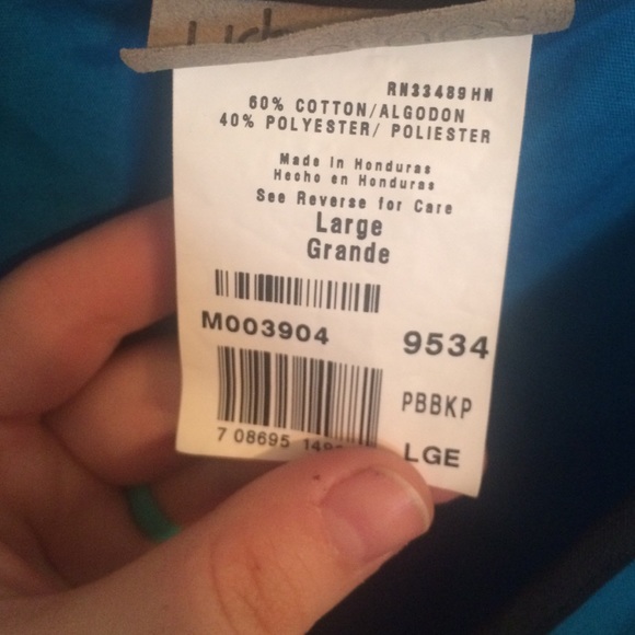 Urbane Scrub Tops - Picture 2 of 4