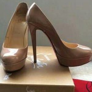 Christian Louboutin patent nude 140 bianca