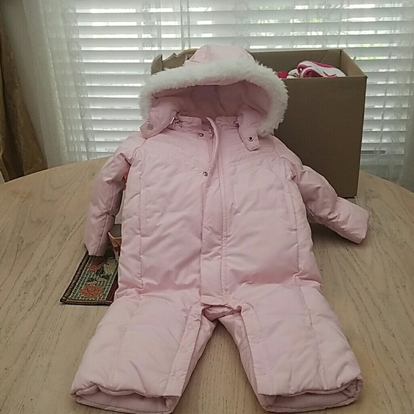 Baby girls gap snowsuit