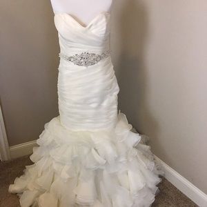 Maggie Sottero Ivory Mermaid Wedding Dress