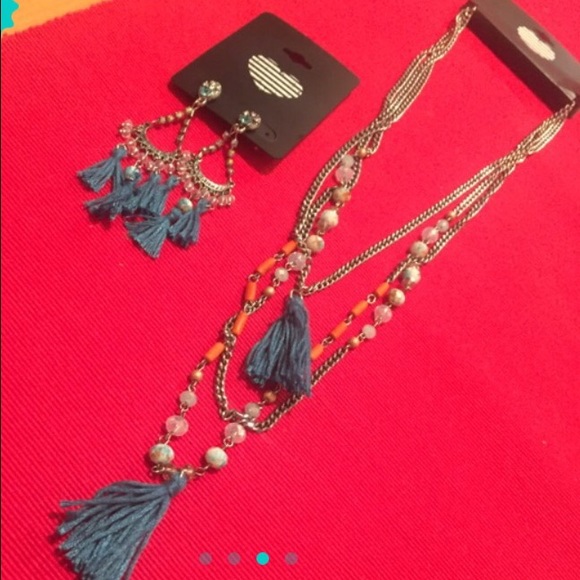 Colorful earrings and necklace set