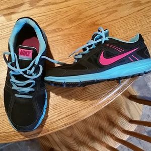 NIKE AIR RELENTLESS SHOES