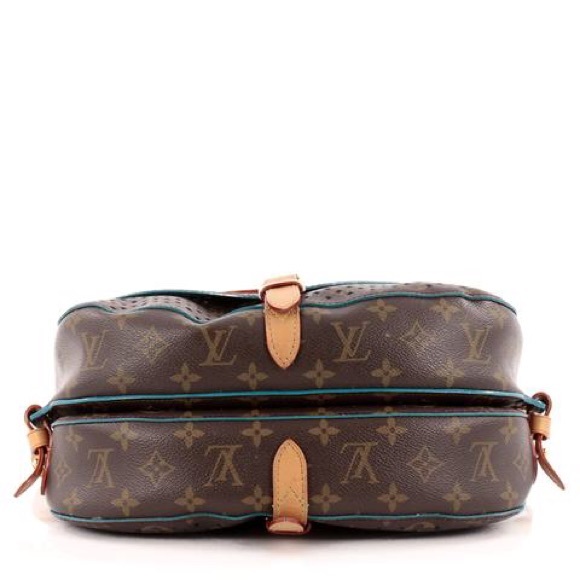 SOLD!!!! Louis Vuitton perforated flore saumur bag - Picture 3 of 4