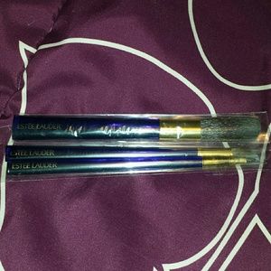 Estee Lauder brushes