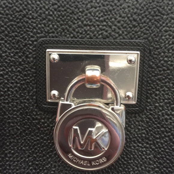 Sold on Ⓜ️ - Picture 2 of 4