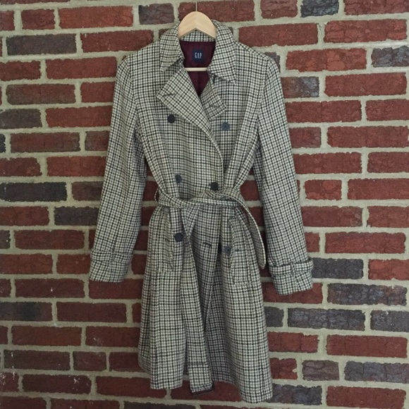 Classic Houndstooth Gap Coat