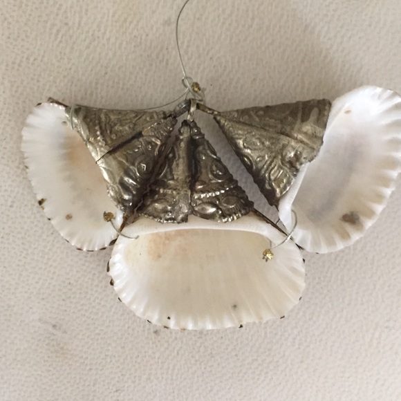 Shell & silver ornament - Picture 2 of 6