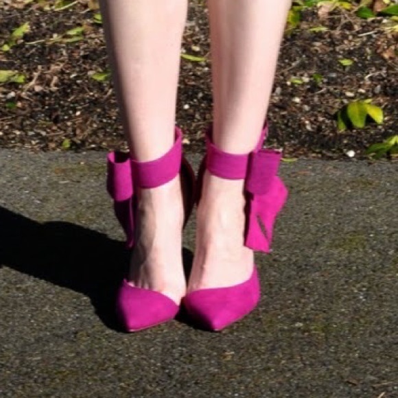 shoedazzle Shoes - Bow heels shoedazzle Shoes - Bow heels