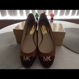 Michael kors flats worn twice MAKE AN OFFER