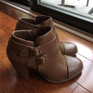 Lauren Conrad brown booties