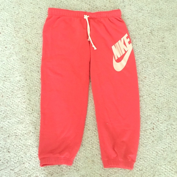 NIKE capri/jogger sweats