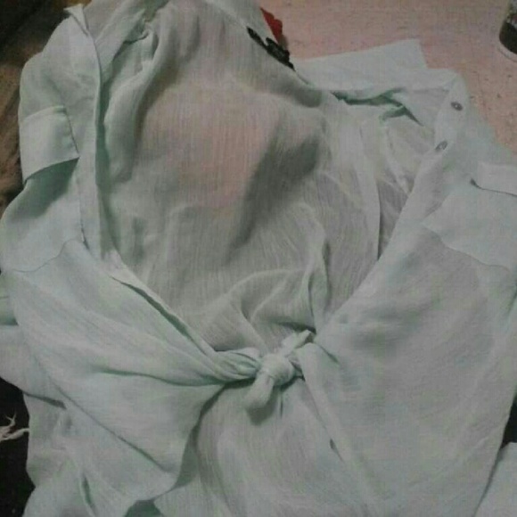 Clothes - Picture 2 of 4