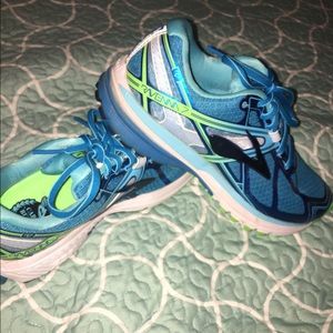 Brooks Ravenna Running Shoes