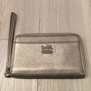 Small Coach Wristlet/wallet