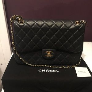 CHANEL JUMBO FLAP