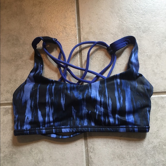 Lululemon Sports Bra size: 2