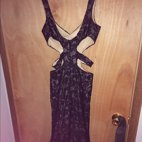 Black La Femme Dress only worn once! - Picture 4 of 4