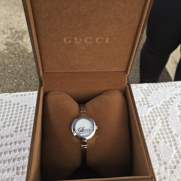 Gucci watch brand new great condition