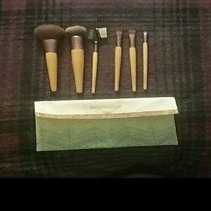 Eco tools cosmetic brushes