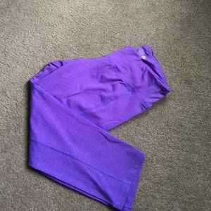 Purple old navy cropped workout pants!
