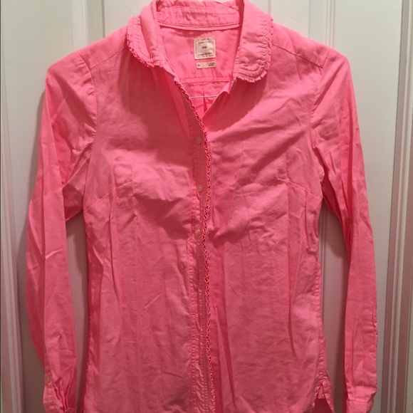 💗Limited ed. ruffled shrunken boyfriend shirt 💗