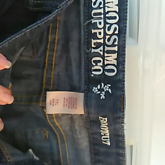 Bootcut Mossimo distressed jeans 11L - Picture 2 of 4