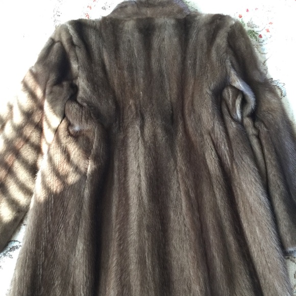 Pure Mink coat - Picture 3 of 3